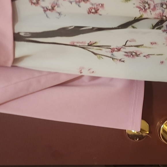 Dress - Picture 7 of 9